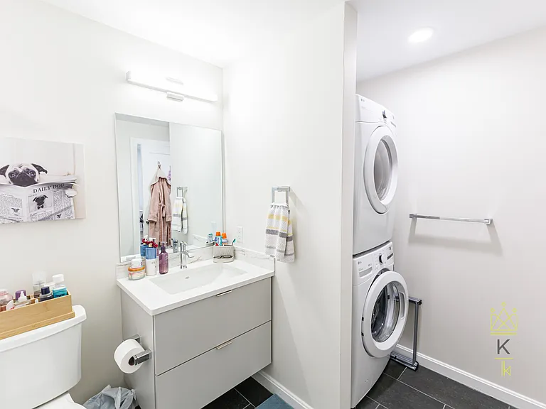 458 Washington St #304 — Photo 10