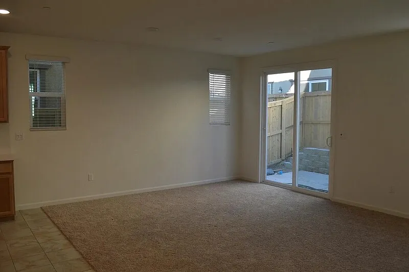 4 bed, 3.0 bath, 1853 sqft, $2,700 — Photo 3