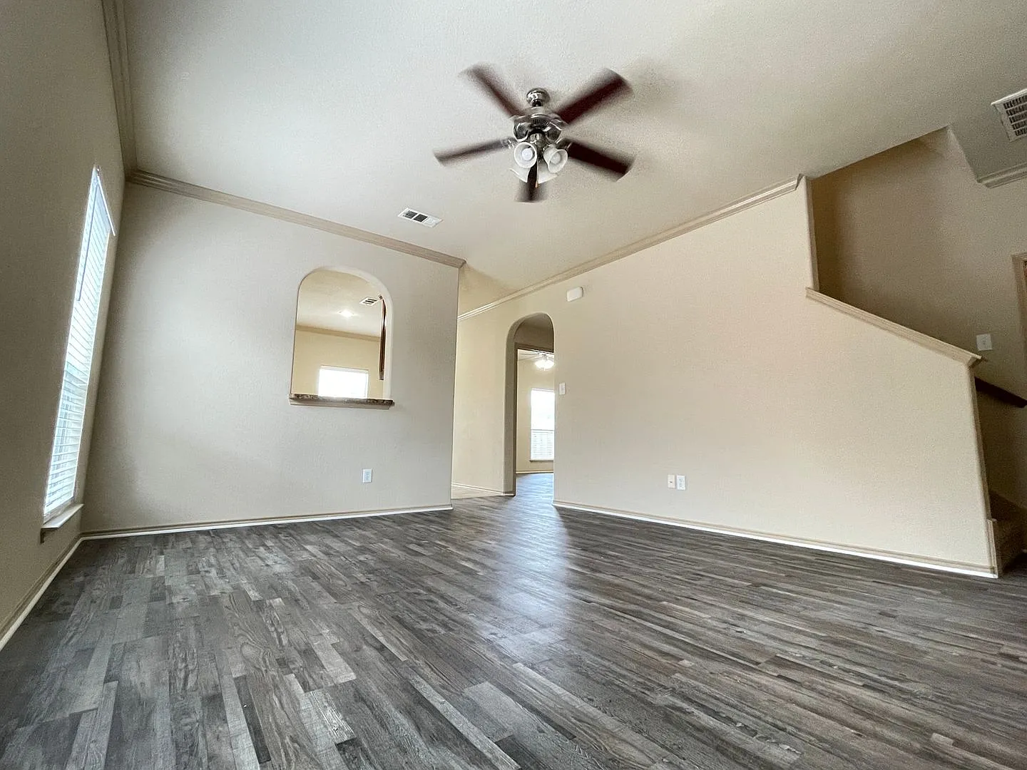 4 Bedroom 2 Bath — Photo 2
