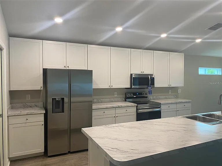 94 Polermo Ave — Photo 10