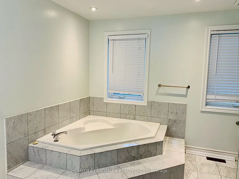 2780 Teak Cres — Photo 25
