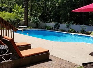 25 Ruckman Rd, Woodcliff Lake, NJ 07677