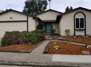 112 Chestnut Dr, Hercules, CA 94547