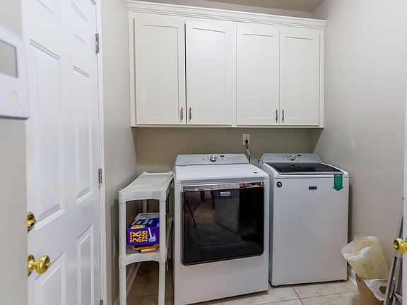 5th image of 1424 Grovehurst Dr