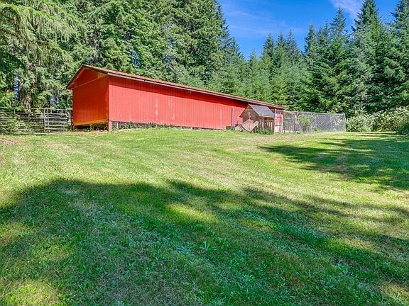 4th image of 26875 NW Bacona Rd