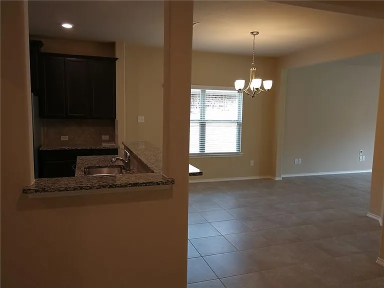9821 Prairie Dog Ln — Photo 18