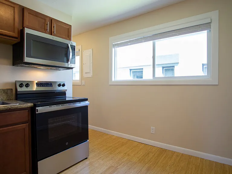 Charming St. John's 2-Bedroom Ready Soon W Free Rent! — Photo 8