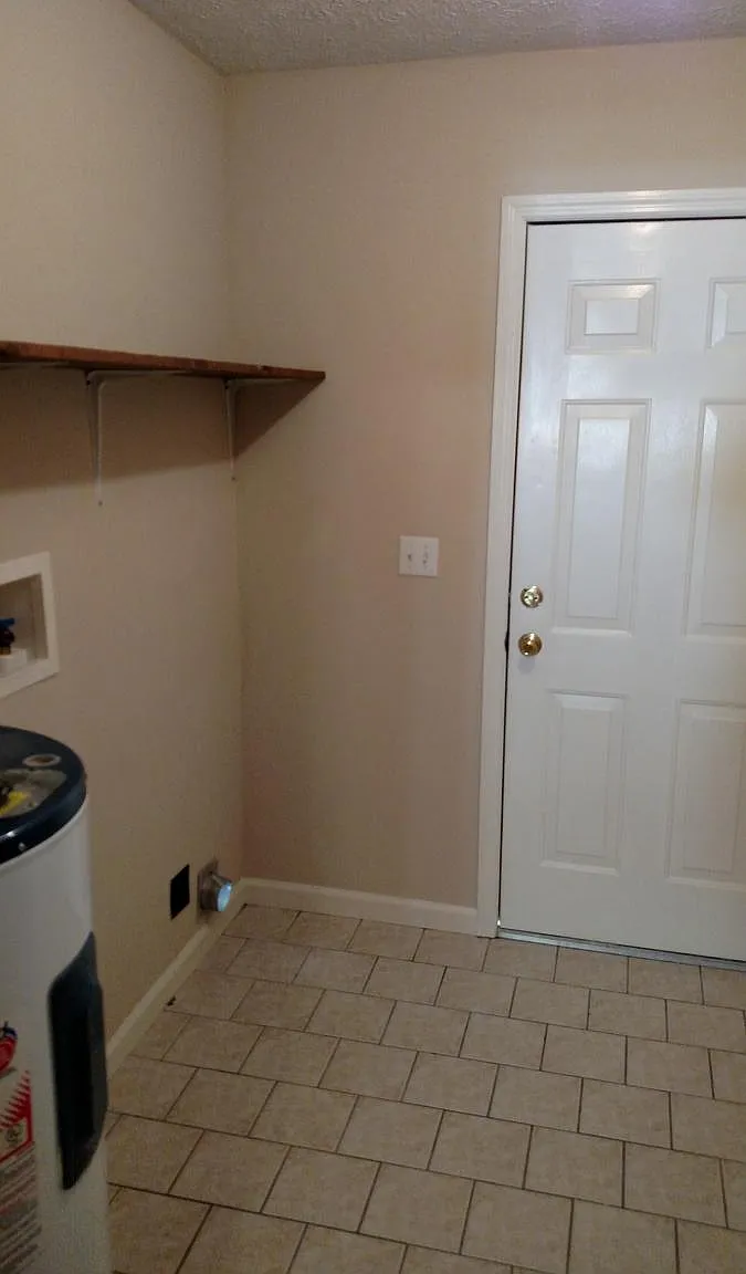 2 bed, 800 sqft, $995 — Photo 3