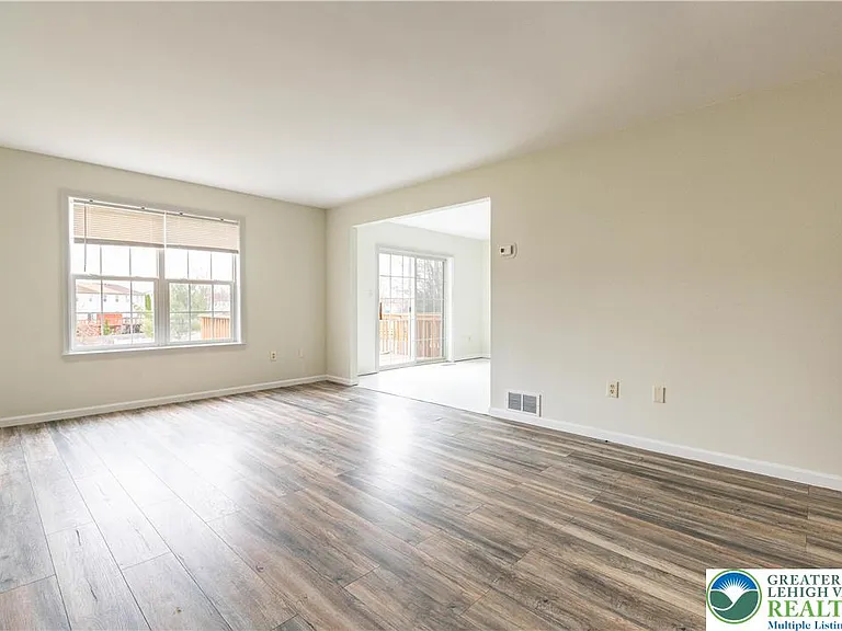 48 Olde Penn Dr — Photo 11