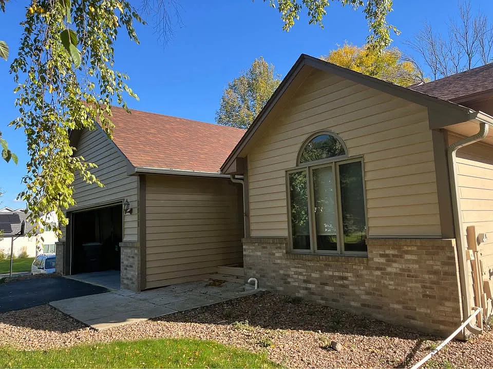 3 bed, 2230 sqft, $3,000 — Photo 4