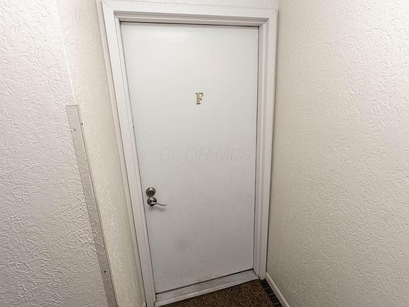4th image of 2221 Hedgerow Rd #2221F