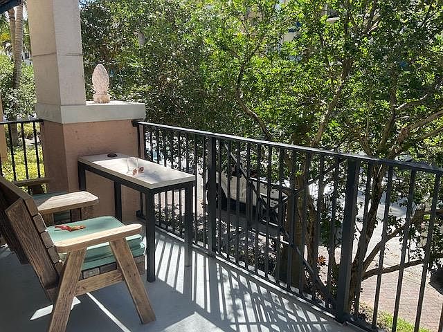 1st image of 255 NE 3rd Ave APT 206