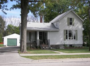 507 Scheurmann St, Essexville, MI