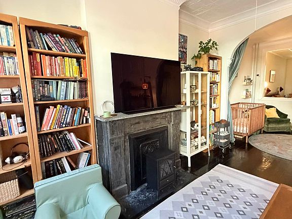 4th image of 503 Henry St APT 1L