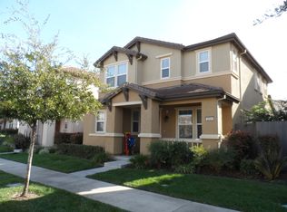 3024 Calmo Way, Sacramento, CA 95835
