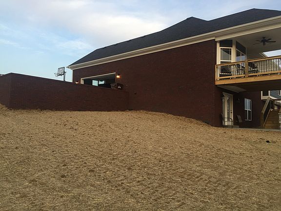 5th image of 87 Evergreen Ct