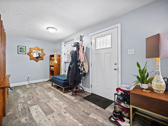 4th image of 5614 Villahaven Dr