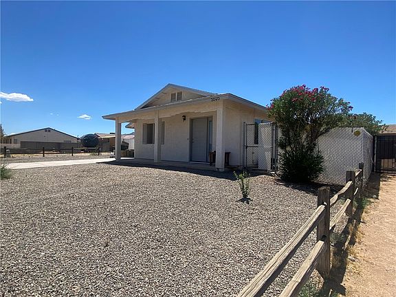 3rd image of 3040 Pacific Avenue
