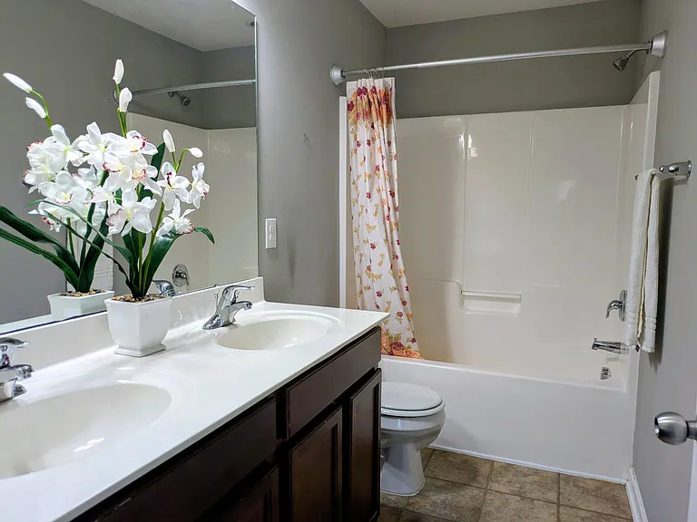 4438 Hillsgrove Rd — Photo 13