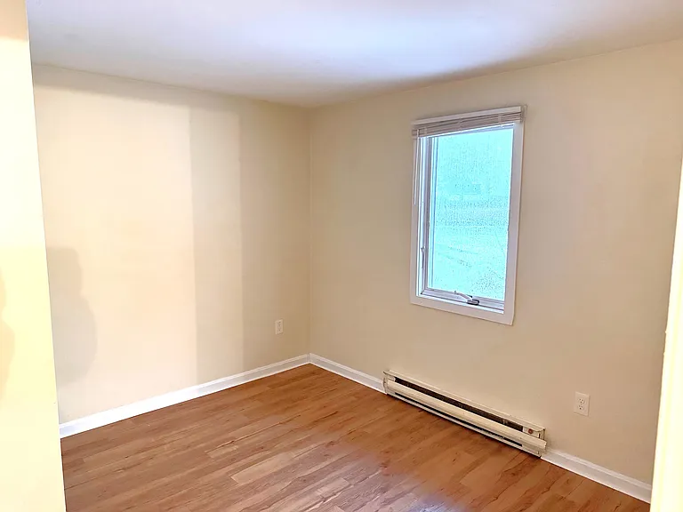 Temple Ave — Photo 6