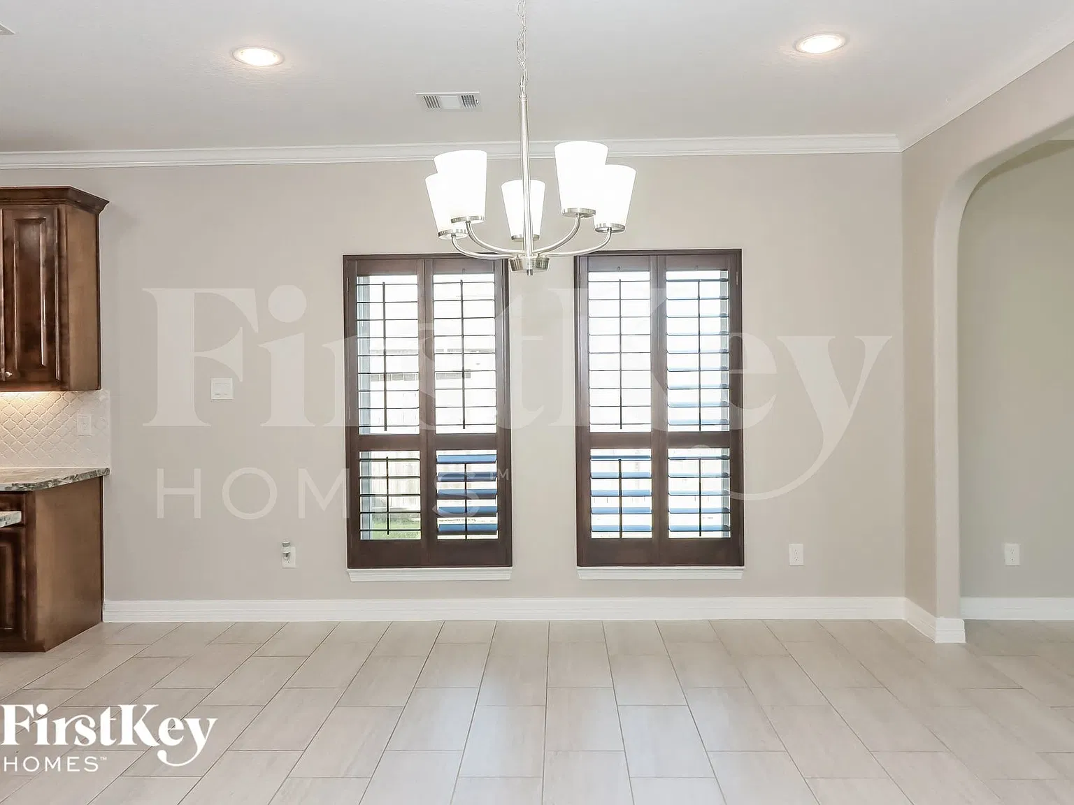 5 bed, 3.0 bath, 2964 sqft, $3,235 — Photo 4