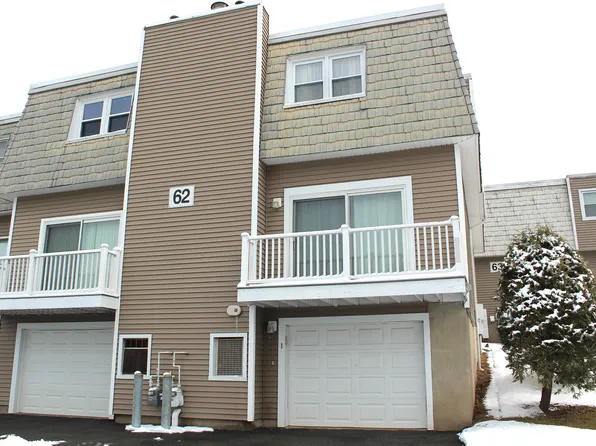62 Meetinghouse Village #1, Meriden, CT 06450