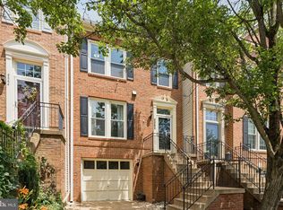 5562 Jowett Ct, Alexandria, VA 22315