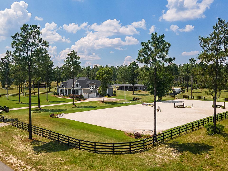 1st image of 8285 Covert Dr