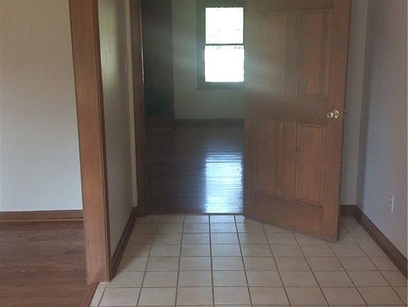 3rd image of 104 Branscome Blvd