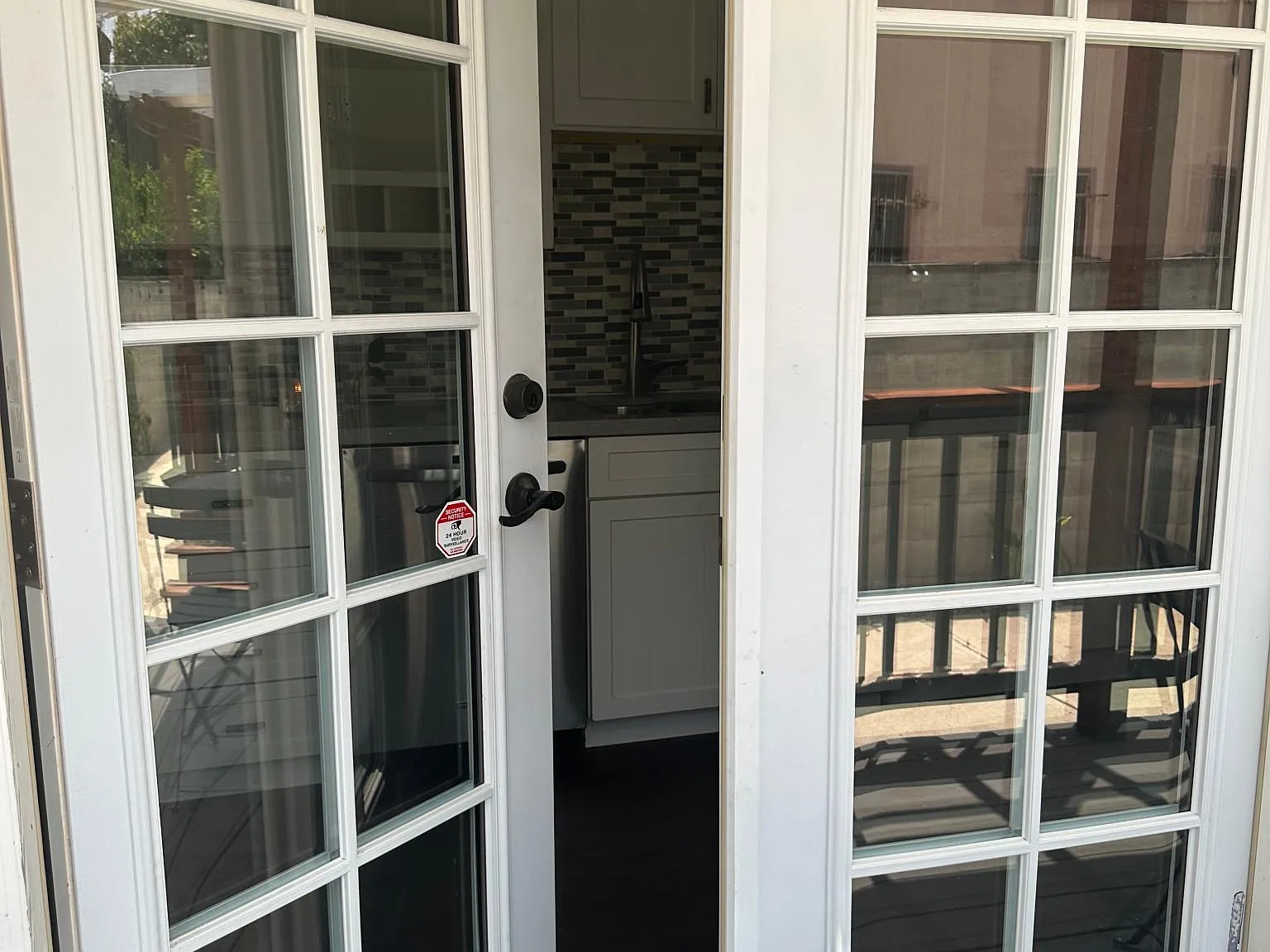 2 bed, 800 sqft, $2,850 — Photo 3