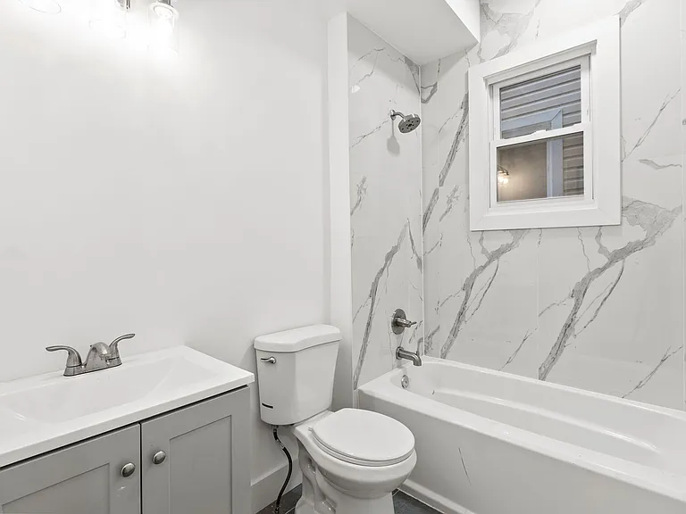 855 S 14th St #1 — Photo 3