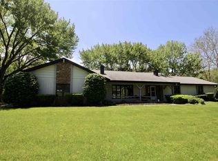116 Plymouth Ct, Pekin, IL 61554