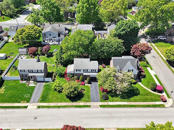 3rd image of 114 Rambling Way
