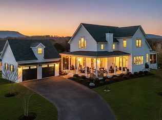 10 Cora Ln, Lexington, VA 24450