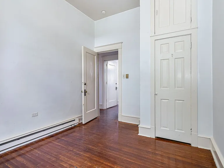 25 W Pomfret St — Photo 33