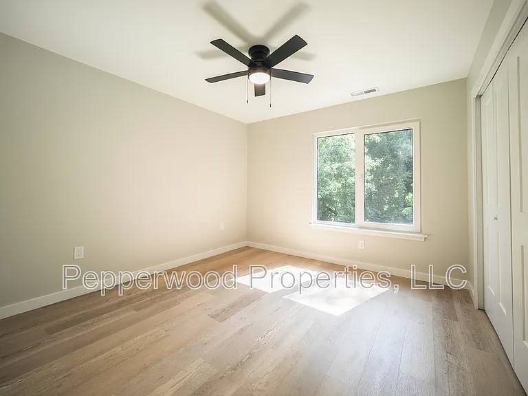 933 Ansel St — Photo 14