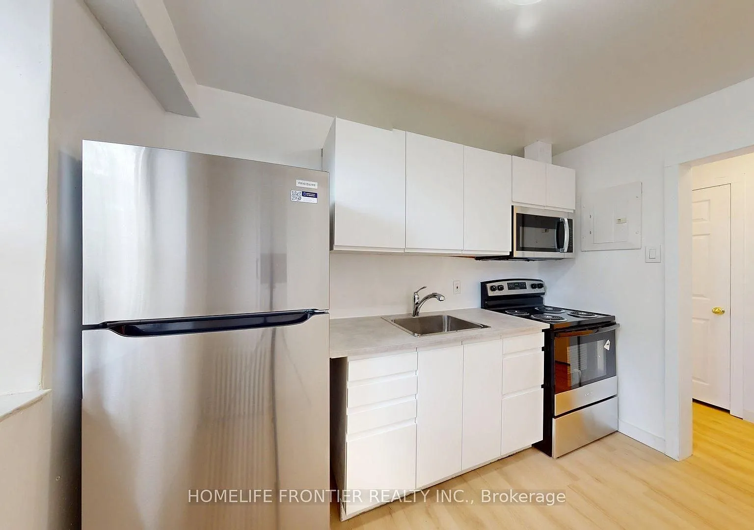 2 bed, $2,025 — Photo 4