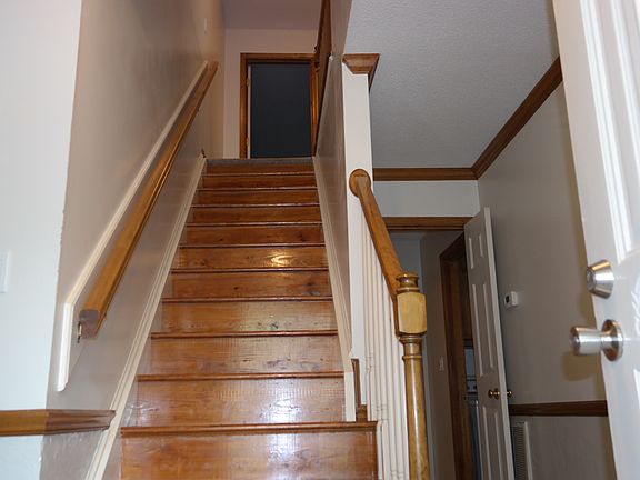 5th image of 102 Rock Knoll Dr Unit 8A