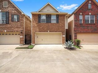 2646 Couch St, Houston, TX 77008