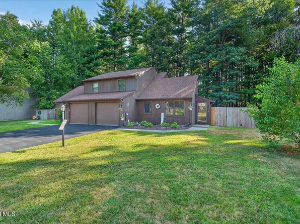 62 Pepperbush Place, Malta, NY 12020
