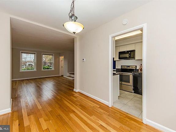 4th image of 3542 S Stafford St