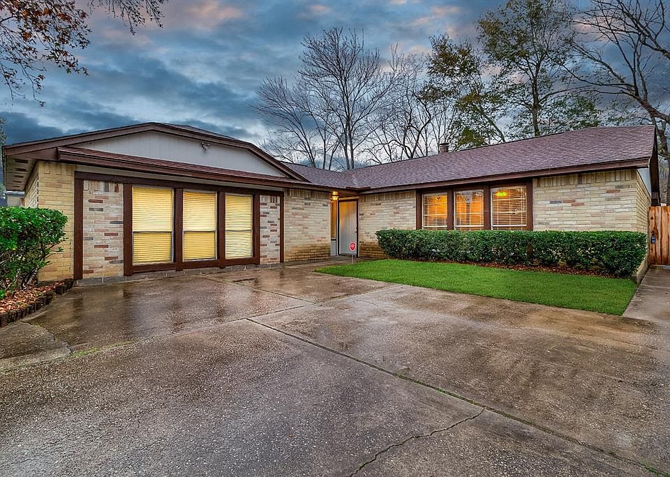1st image of 20334 Beigewood Ln