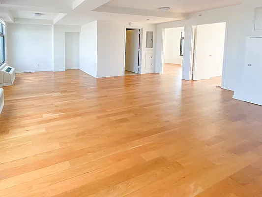 Rented by MySpaceNYC | media 24