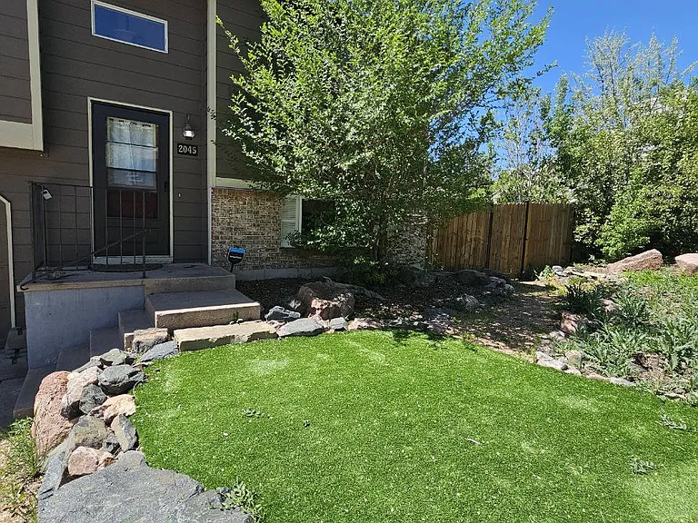2045 Rimwood Dr — Photo 2
