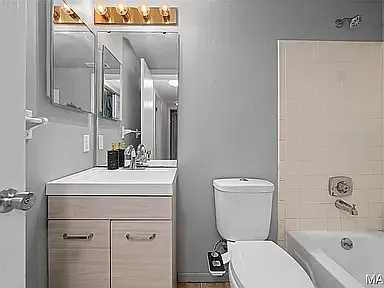 708 Ridgeside Dr #C — Photo 21