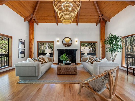 865 White Oak Drive, Santa Rosa, CA 95409