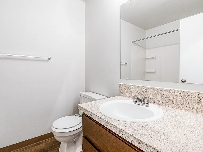 Coppertree Apartments & Townhomes — Photo 36