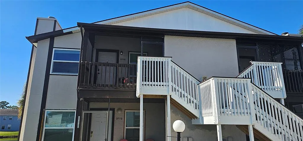 2 bed, 2.0 bath, 912 sqft, $3,500 — Photo 1