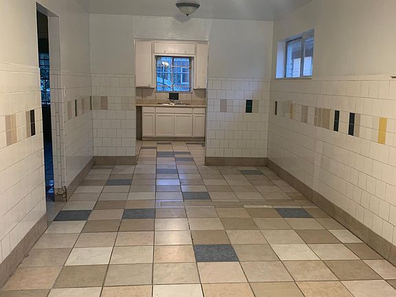 2nd image of 5513 Bunte St APT 3