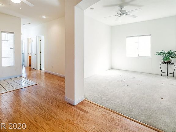 3rd image of 10159 Queensbury Ave